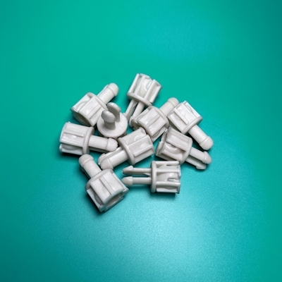 トラックトランスミッション部品 711W48220-0138 シノトルク HOWO T5G 利益のためのサポート ブッシング