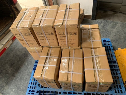 トラック部品 ギアシフトレバーカバー AZ9725240101 Sinotruk Howo