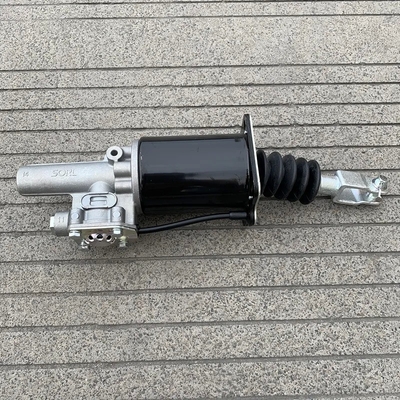 カーフィットメント FAW Jiefang J6 1602300A70A 高級トラック部品のためのクラッチブースター