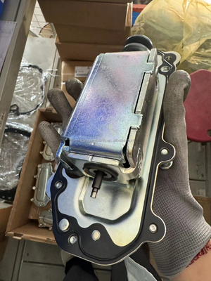 シノトルク向けギアシフトアクチュエーター HOWO JAC K5 FAW Zf 12tx2621td トラクソンギアボックストランスミッション