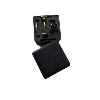 リレー 0332209211 完全にSINOTRUKHOWO トラックパーツと互換性 70*65*40mmサイズ