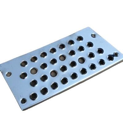WG1664231093 シノトラックの左滑板と信頼性の高い交換部品